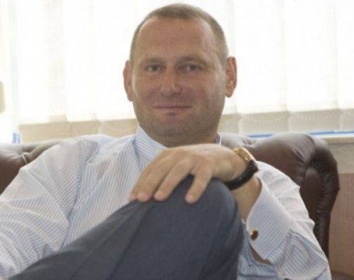 Cataramă renunţă la candidatură: Îl susţin pe Diaconescu